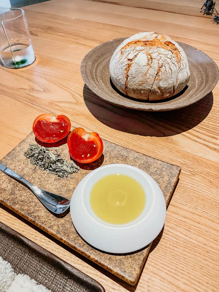 Pane e pomodoro con concentrato